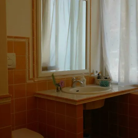 Le Ninfee Di Panzió